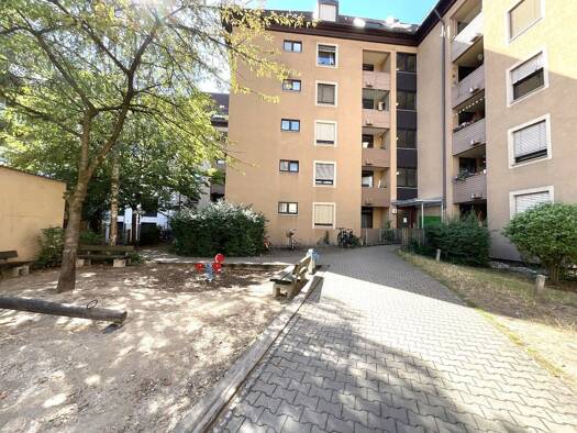 Wohnung zur Miete 1.060 € 4 Zimmer 92,2 m² EG Osterhausenstraße 12 a Steinbühl Weiterer Innenstadtgürtel Süd 90459