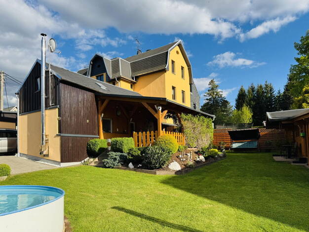 Mehrfamilienhaus zum Kauf provisionsfrei 415.000 € 12,5 Zimmer 300 m² 1.514 m² Grundstück Mittelbach bei Chemnitz 09224