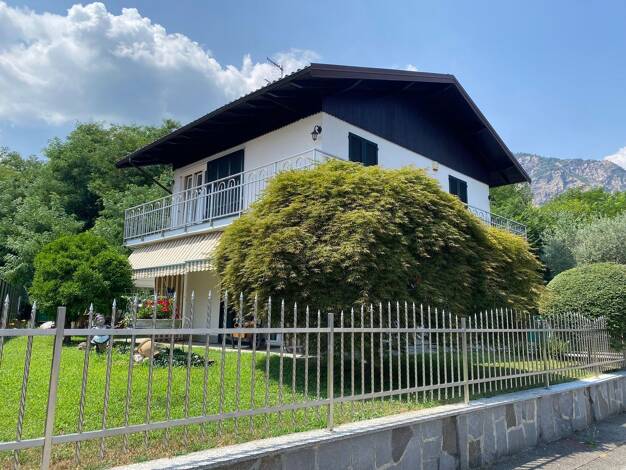 Einfamilienhaus zum Kauf 650.000 € 5 Zimmer 178 m² 600 m² Grundstück frei ab sofort Strada Nazionale Sempione Baveno 28831