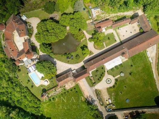 Haus zum Kauf 13.000.000 € Vignieu 38890