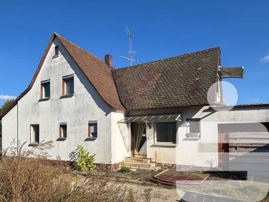 Einfamilienhaus zum Kauf 205.000 € 5 Zimmer 138,6 m² 990 m² Grundstück frei ab sofort Seligenporten Pyrbaum 90602