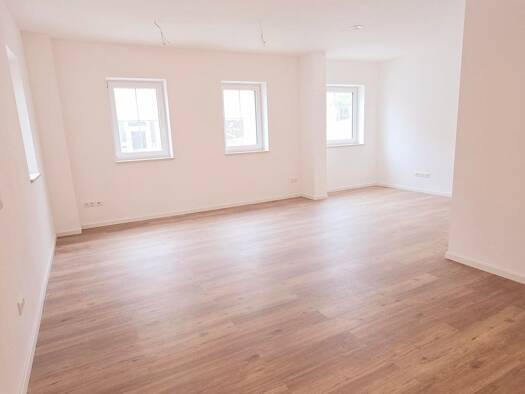 Büro zur Miete provisionsfrei 1.300 € 4 Zimmer 100 m² Bürofläche Landshuter Straße 22 Taufkirchen, Vils Taufkirchen 84416