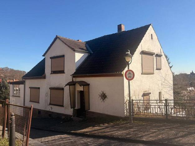 Mehrfamilienhaus zum Kauf 29.000 € 9 Zimmer 197,8 m² 375 m² Grundstück Lutherstadt Eisleben Eisleben 06295
