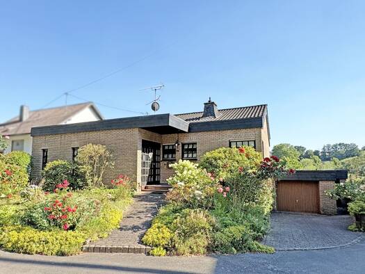Einfamilienhaus zum Kauf 495.000 € 7 Zimmer 208 m² 543 m² Grundstück Eitorf 53783