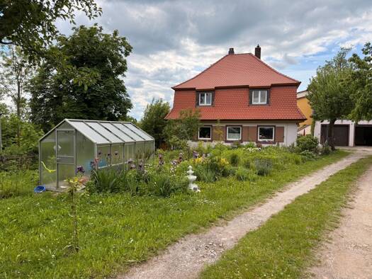 Einfamilienhaus zur Miete 1.350 € 6 Zimmer 130 m² 1.080 m² Grundstück frei ab 01.09.2026 Kammerforst Ansbach 91522