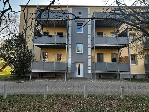 Wohnung zur Miete 396 € 3 Zimmer 65,8 m² EG frei ab sofort Straße des Friedens 1 Merseburg 06217
