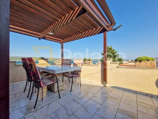 Haus zum Kauf 465.000 € 7 Zimmer 217 m² Obrovac