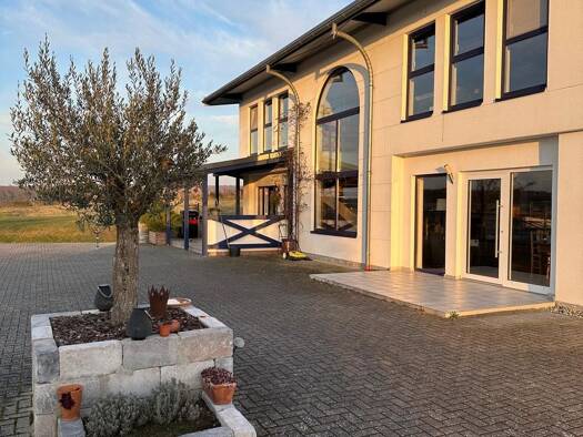 Haus zum Kauf provisionsfrei 586.510 € 4,5 Zimmer 205 m² 6.771 m² Grundstück frei ab 31.12.2026 Bornich Bornich 56348
