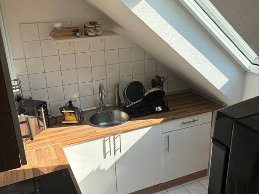 Wohnung zur Miete 680 € 2 Zimmer 52 m² frei ab sofort Obertürkheim Stuttgart 70329