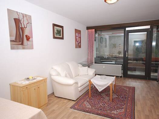 WG-Zimmer zur Miete auf Zeit 600 € 23 m² 3. Geschoss frei ab 01.03.2027 Am Schroffen 1 Karlstein Bad Reichenhall 83435