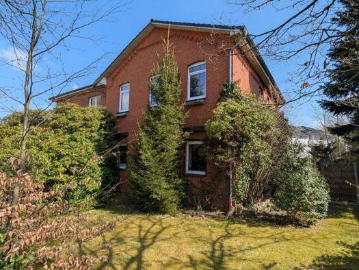 Mehrfamilienhaus zum Kauf als Kapitalanlage geeignet 399.000 € 340 m² 912 m² Grundstück Schwarzenbek 21493