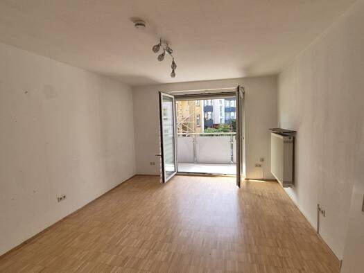 Wohnung zur Miete 830 € 2,5 Zimmer 65 m² Geschoss 1/5 frei ab sofort Altstadt Würzburg 97072