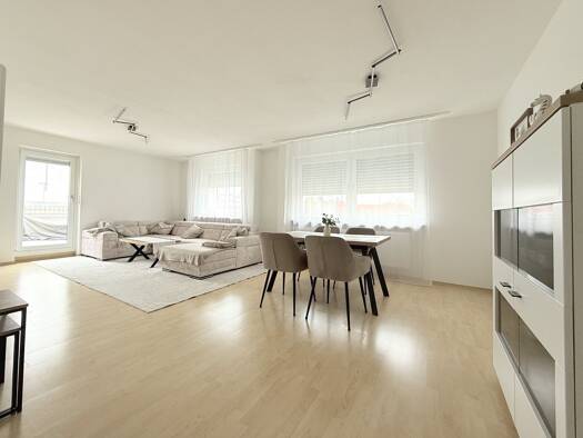 Wohnung zum Kauf 285.000 € 3 Zimmer 100 m² Waldkraiburg Waldkraiburg 84478