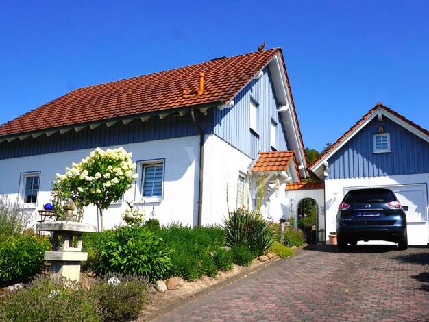 Einfamilienhaus zum Kauf 280.000 € 3,5 Zimmer 108 m² 1.216 m² Grundstück Wehrda Haunetal 36166