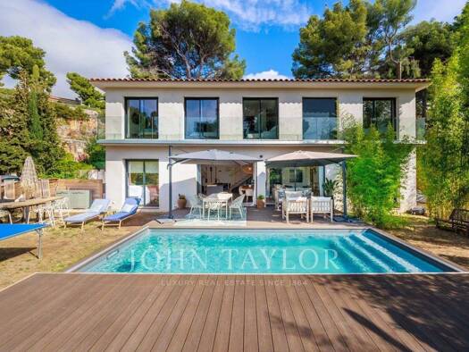 Villa zum Kauf 2.260.000 € 7 Zimmer 190 m² 450 m² Grundstück Petite Couronne Cassis 13260