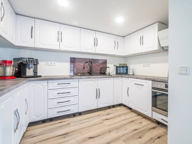 Einfamilienhaus zum Kauf 199.500 € 7 Zimmer 153 m² 347 m² Grundstück Böttigheim Neubrunn 97277