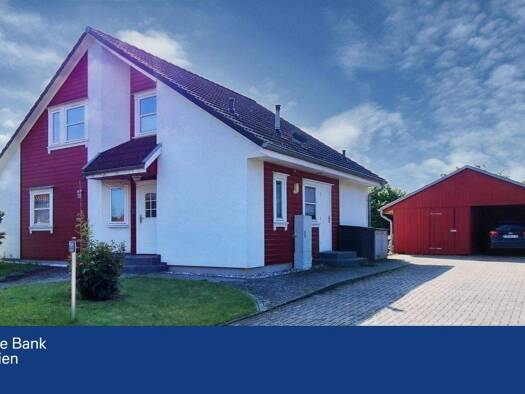 Einfamilienhaus zum Kauf provisionsfrei 225.000 € 5 Zimmer 132 m² 1.302 m² Grundstück frei ab sofort Krien 17391