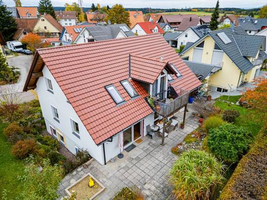 Einfamilienhaus zum Kauf 580.000 € 9 Zimmer 255 m² 567 m² Grundstück Mönchweiler 78087