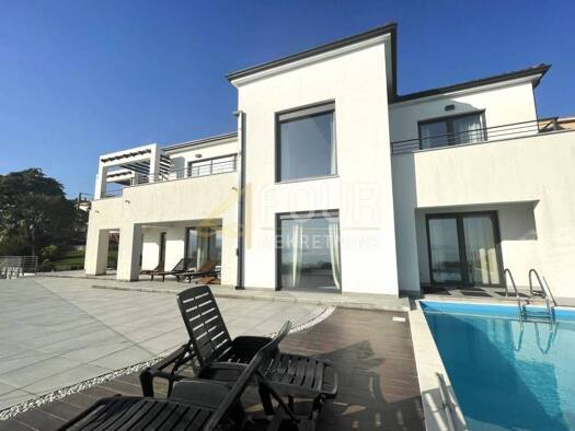 Haus zum Kauf 1.300.000 € 10 Zimmer 400 m² Martinkovac, Rijeka Rijeka