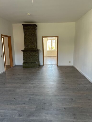 Wohnung zur Miete 550 € 4 Zimmer 117 m² Plauener Straße 18 Netzschkau Netzschkau 08491