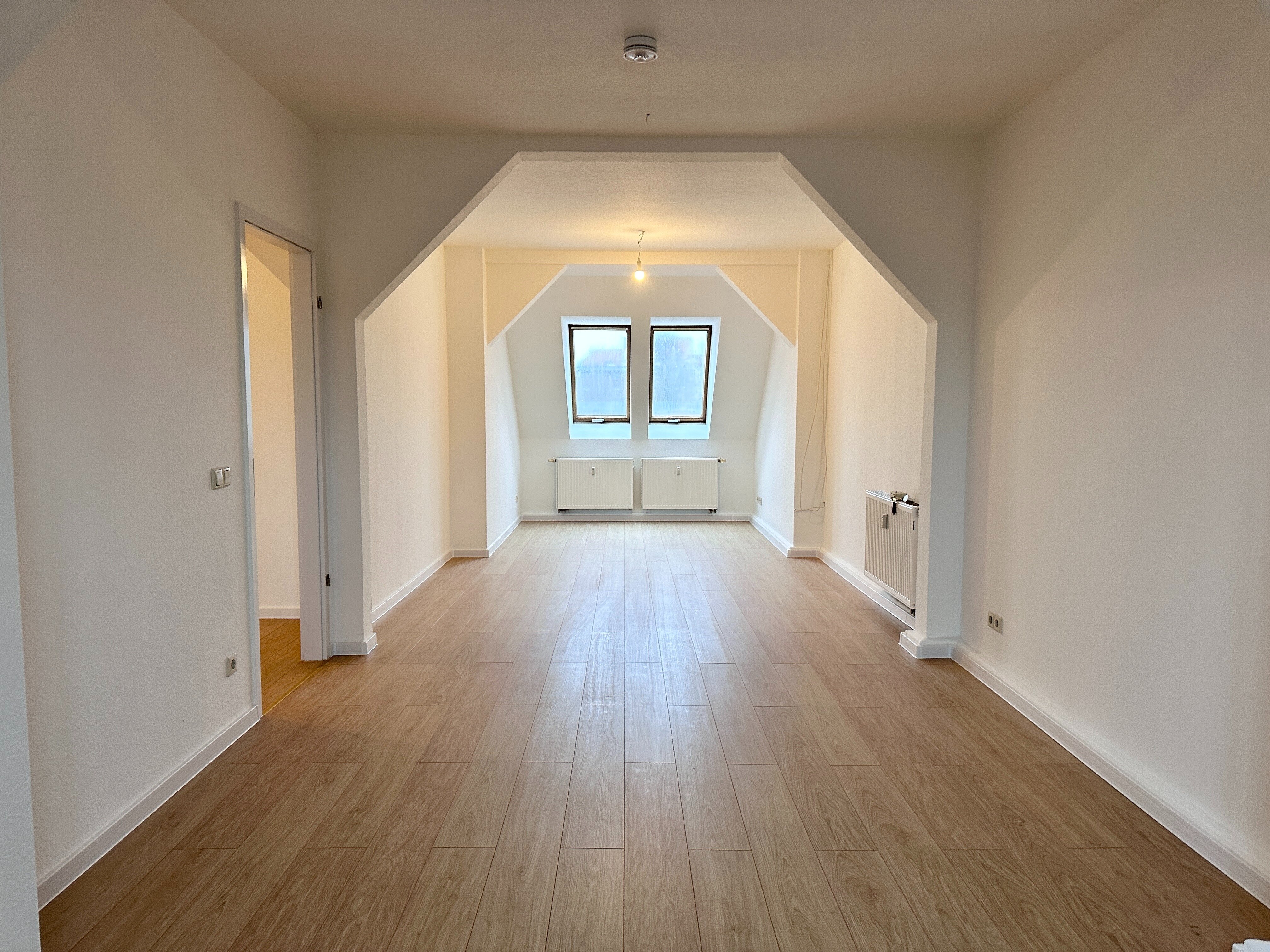 Wohnung zur Miete 405 € 3 Zimmer 85 m²<br/>Wohnfläche 4.<br/>Geschoss Christoph-Lüders-Straße 44 Innenstadt Görlitz 02826