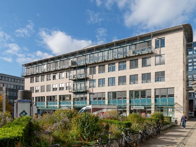 Bürofläche zur Miete provisionsfrei 12 € 305 m² Bürofläche Radeberger Vorstadt Dresden 01099