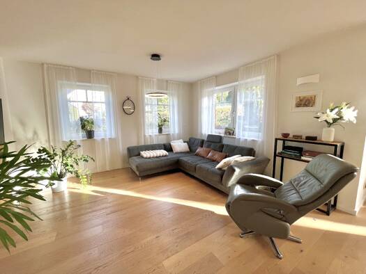 Einfamilienhaus zum Kauf 685.000 € 7 Zimmer 190 m² 693 m² Grundstück frei ab 01.04.2027 Meinolfusstraße 11 Henglarn Lichtenau 33165