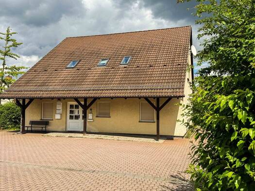 Medizinisches Gebäude zum Kauf 326.000 € 10 Zimmer 195 m² Bürofläche Koblenzer Hauptstraße 30c Groß Särchen Lohsa 02999