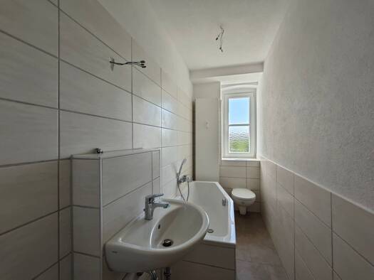 Wohnung zur Miete 365 € 3 Zimmer 56 m² 1. Geschoss frei ab 01.09.2026 Nordstraße (Weißenfels) 43 Weißenfels Weißenfels 06667