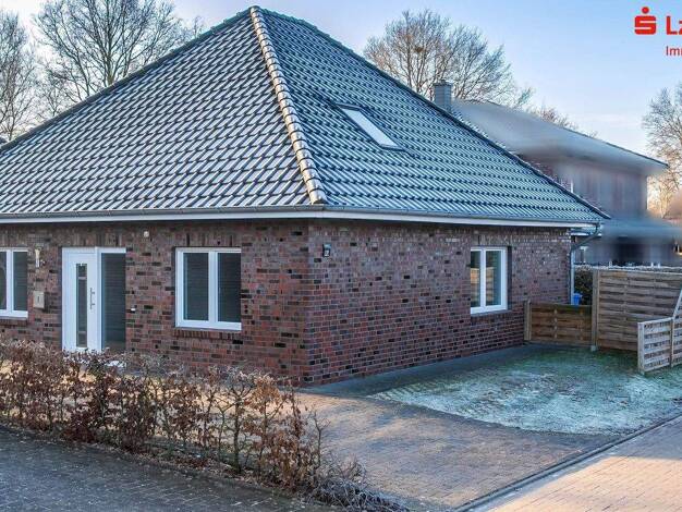 Bungalow zum Kauf 399.000 € 6 Zimmer 149 m² 367 m² Grundstück frei ab 01.02.2026 Augustfehn II Apen 26689