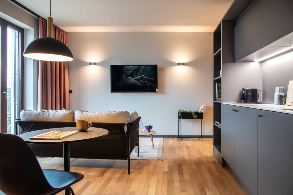 Wohnung zur Miete Wohnen auf Zeit 2.037 € 1 Zimmer 45 m²<br/>Wohnfläche ab sofort<br/>Verfügbarkeit Am Flughafen Kienberg Schönefeld 12529