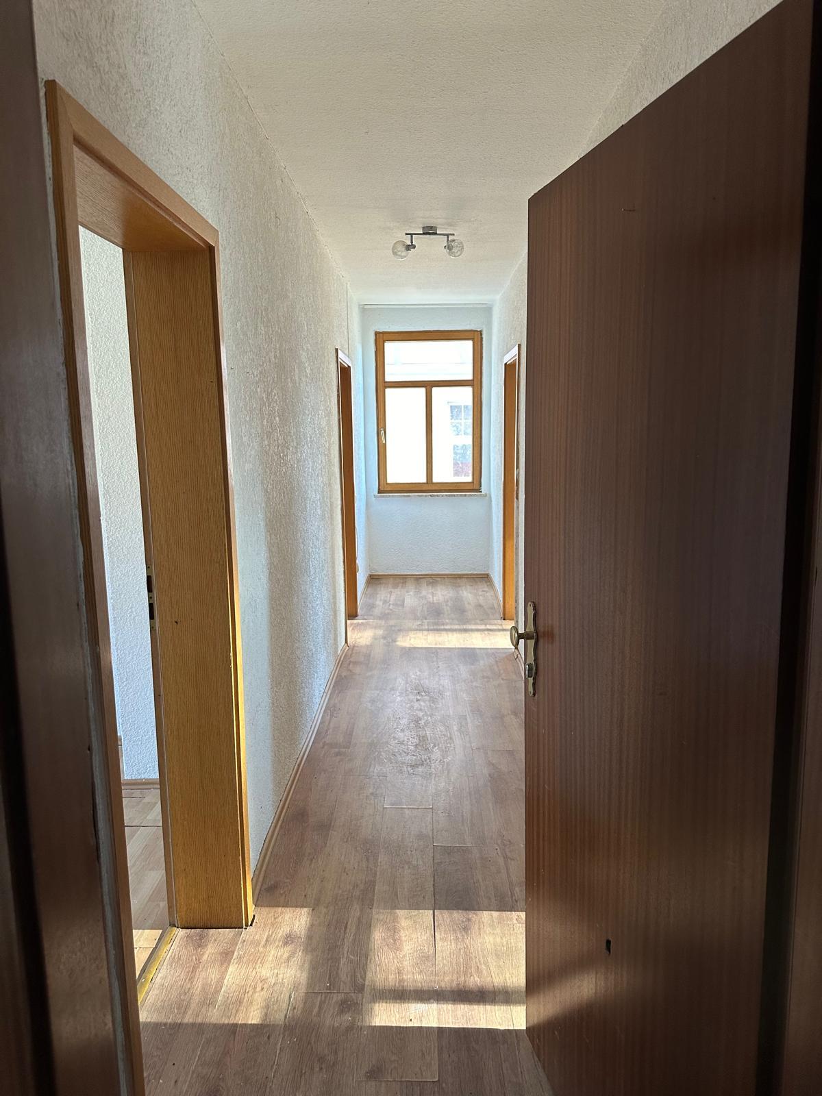 Wohnung zur Miete 650 € 3 Zimmer 100 m²<br/>Wohnfläche 1.<br/>Geschoss ab sofort<br/>Verfügbarkeit Bahnhofstr. 17, 72517 Sigmaringendorf Sigmaringendorf Sigmaringendorf 72517