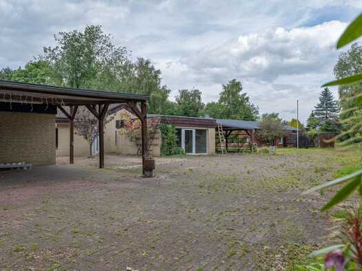 Einfamilienhaus zum Kauf provisionsfrei 298.500 € 17 Zimmer 530 m² 24.078 m² Grundstück Odisheim 21775