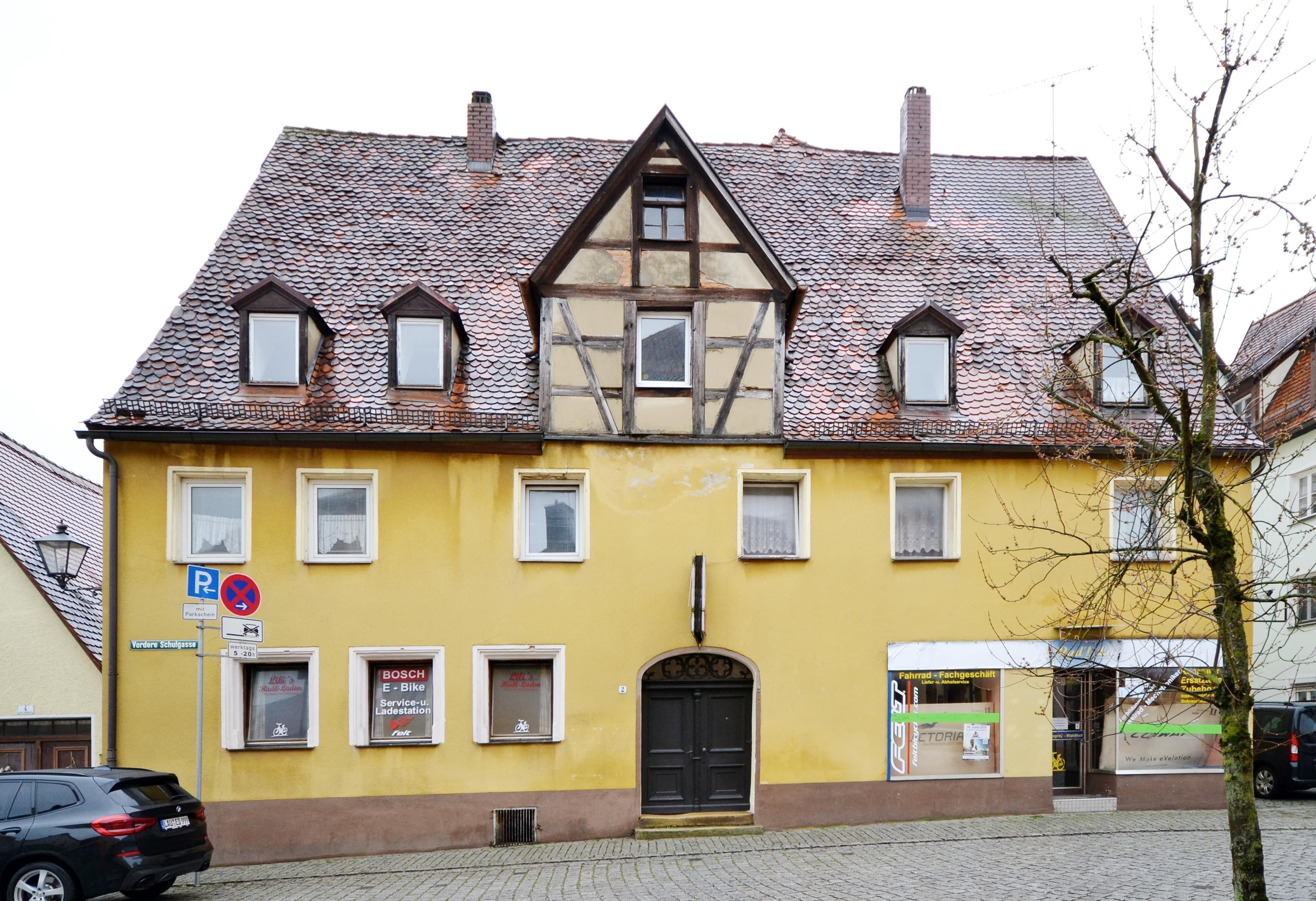 Haus zum Kauf 199.000 € 595,7 m²<br/>Wohnfläche 401 m²<br/>Grundstück Vordere Schulgasse 2 Hersbruck Hersbruck 91217