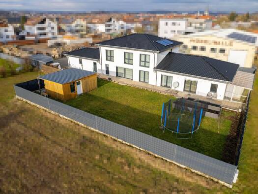 Einfamilienhaus zum Kauf provisionsfrei 8 Zimmer 299 m² 1.215 m² Grundstück Salz 97616