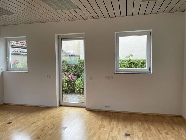 Wohnung zur Miete 800 € 2 Zimmer 70 m² EG Hohernsteinstrasse 25 Süßen 73079