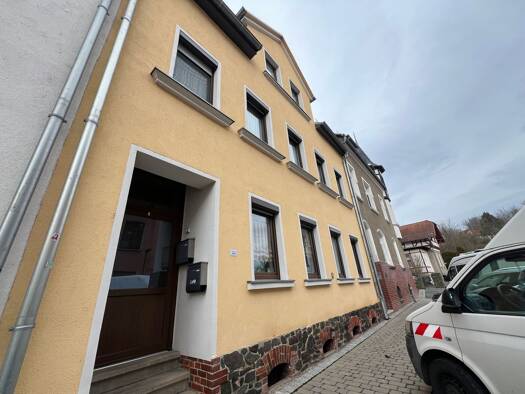 Mehrfamilienhaus zum Kauf provisionsfrei 99.000 € 10 Zimmer 231 m² 172 m² Grundstück Clara-Zetkin-Straße 15 Weida Weida 07570