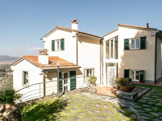 Haus zum Kauf 1.350.000 € 380 m² 8.000 m² Grundstück Santa Marina 19038