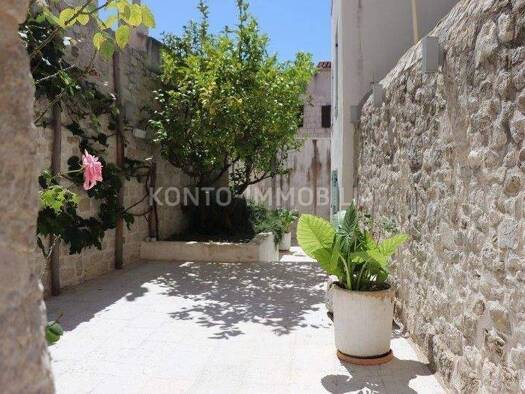 Haus zur Miete 2.200 € 4 Zimmer 135 m² Rab Rab