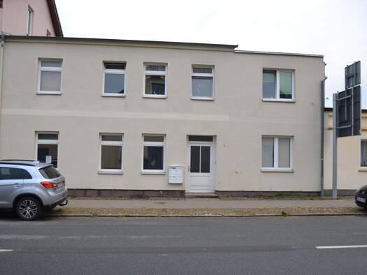 Wohnung zur Miete 400 € 3 Zimmer 71 m² Ernst-Thälmann-Straße 3 Krakow Krakow am See 18292