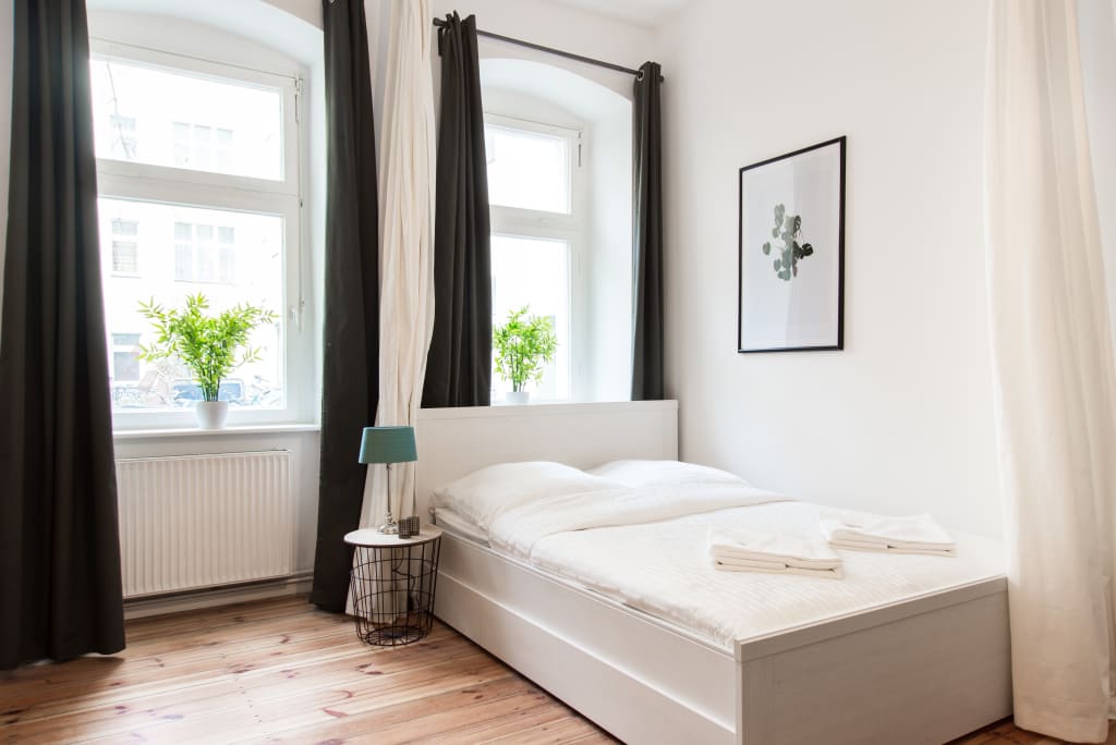 Wohnung zur Miete Wohnen auf Zeit 1.624 € 2 Zimmer 34 m²<br/>Wohnfläche ab sofort<br/>Verfügbarkeit Fehmarner Straße Wedding Berlin 13353