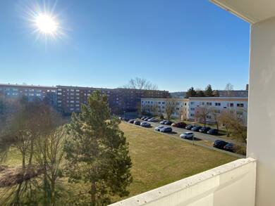 Wohnung zur Miete 260 € 3 Zimmer 56 m² 3. Geschoss frei ab sofort Dr.Chr.-Hufeland-Straße 25 Chrieschwitz Plauen 08529