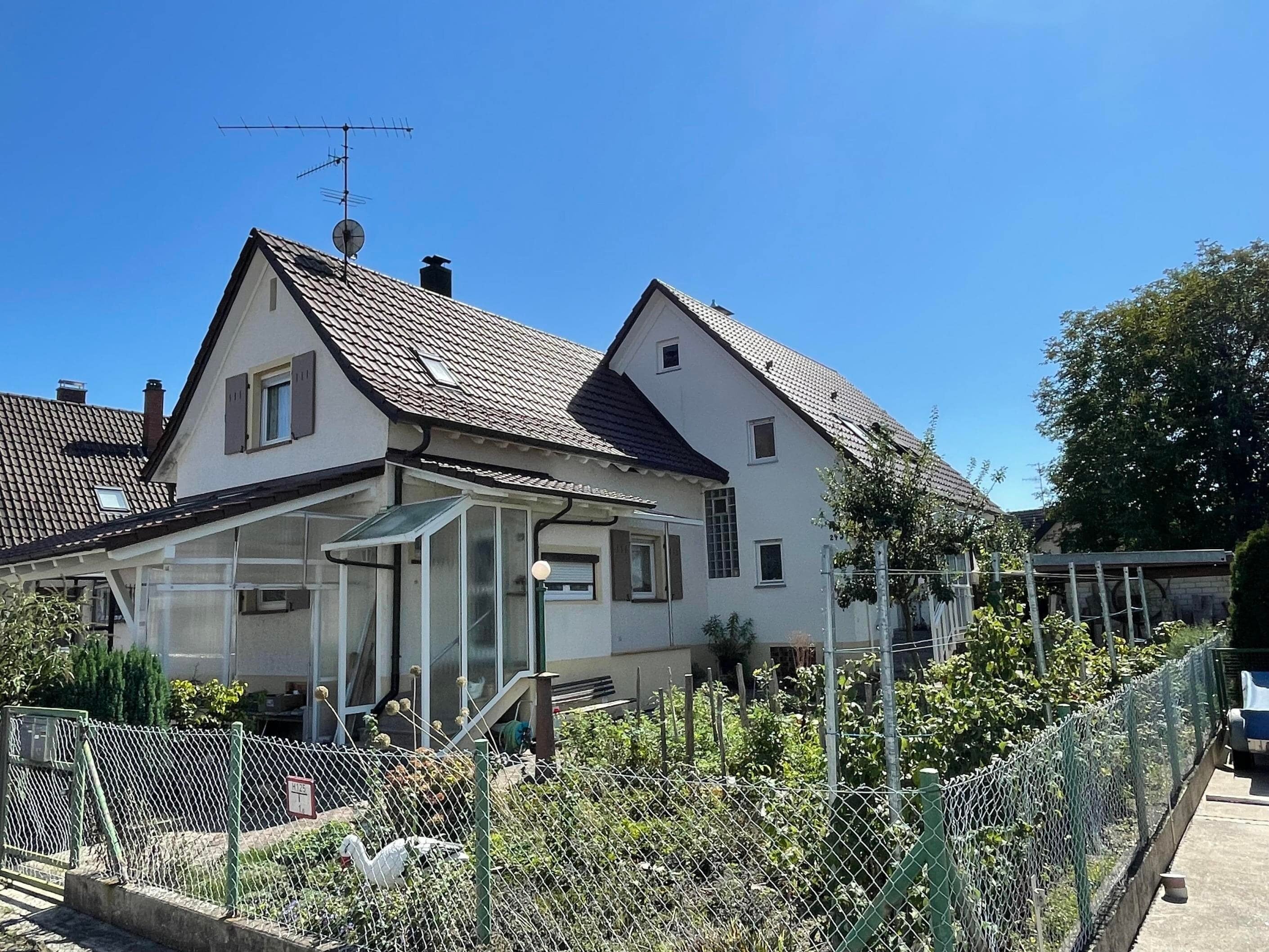 Mehrfamilienhaus zum Kauf 590.000 € 8 Zimmer 180 m²<br/>Wohnfläche 592 m²<br/>Grundstück Märkt Weil am Rhein 79576