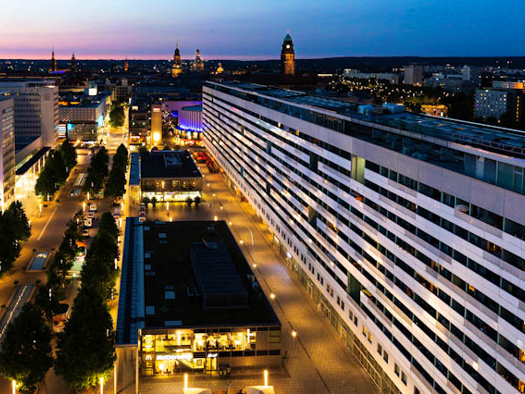 Wohnung zur Miete 590 € 2 Zimmer 59,9 m² 9. Geschoss frei ab 01.08.2026 St. Petersburger Str. 32 Seevorstadt-Ost/Großer Garten Dresden 01069