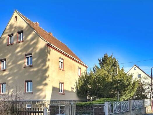 Mehrfamilienhaus zum Kauf 349.000 € 8 Zimmer 150 m² 970 m² Grundstück frei ab sofort Graupa Pirna 01796