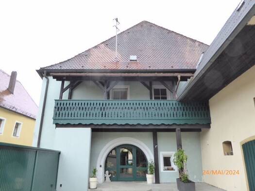 Wohnung zur Miete 700 € 3 Zimmer 93 m² Geschoss 1/2 frei ab sofort Vilseck Vilseck 92249