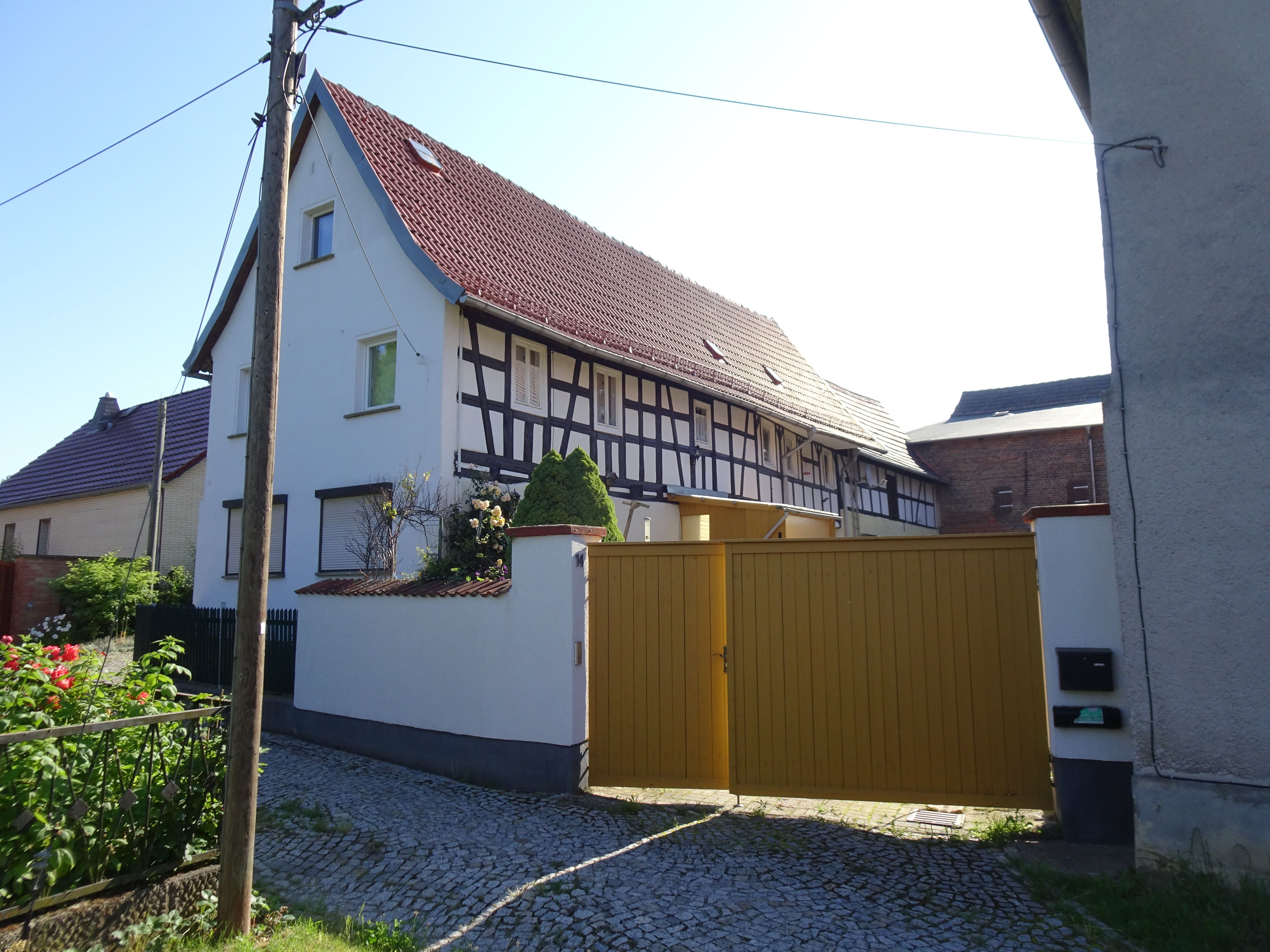 Bauernhaus zum Kauf 70.000 € 4 Zimmer 90 m²<br/>Wohnfläche 350 m²<br/>Grundstück ab sofort<br/>Verfügbarkeit Straße des Friedens 14 Mertendorf Mertendorf 06618