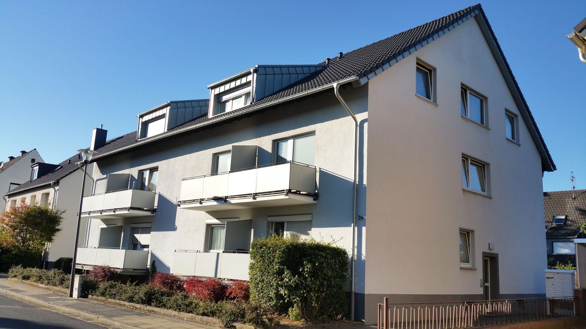 Wohnung zur Miete 390 € 1 Zimmer 28 m²<br/>Wohnfläche 2.<br/>Geschoss 03.10.2024<br/>Verfügbarkeit Ahornweg 54 Grengel Köln 51147