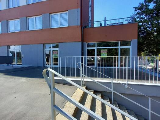 Laden zur Miete provisionsfrei 160 m² Verkaufsfläche Innenstadt Hof 95028