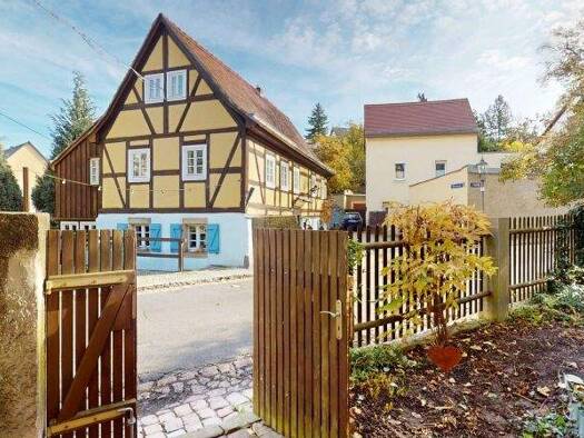 Haus zum Kauf 390.000 € 5 Zimmer 165 m² 260 m² Grundstück Naußlitz Dresden 01169